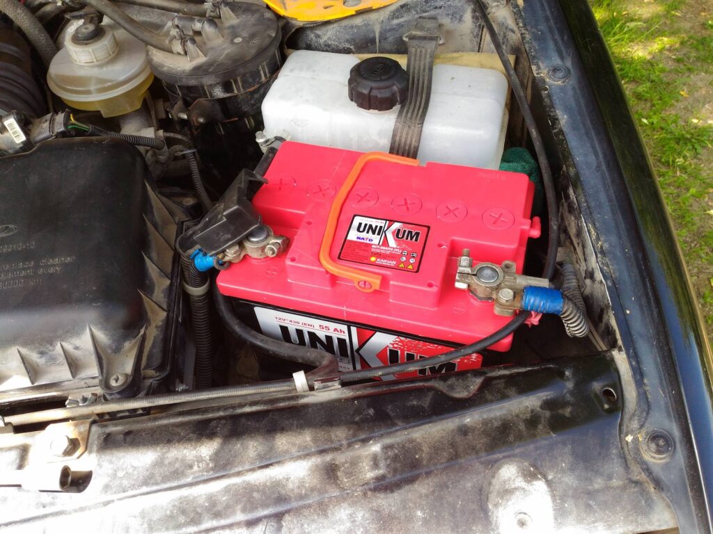 Фото 92 — АЗ 2110: Как выбрать и установить новый аккумулятор