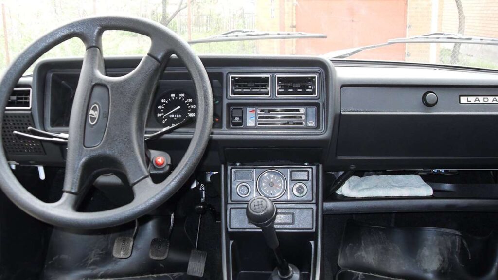 Фото 7 — Характеристики ВАЗ 2105: особенности и технические данные